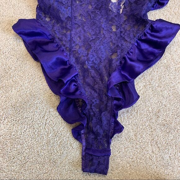 Vintage 1990’s Victoria's Secret Gold Label Ruffle Lace Teddy Bodysuit Purple S - Picture 5 of 12